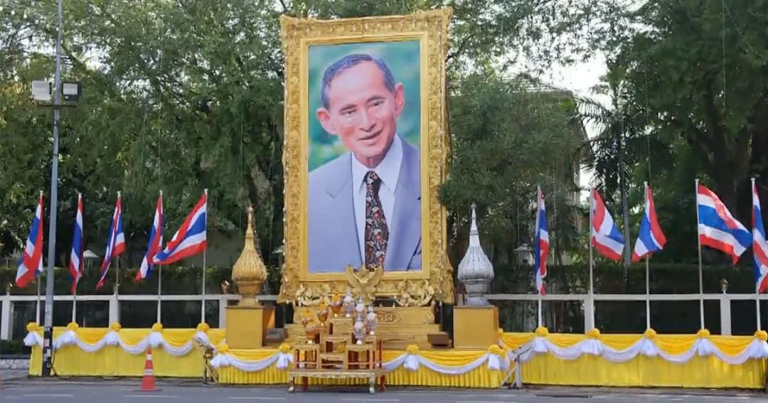 หัวหินปรับภูมิทัศน์หน้าวังไกลกังวล พร้อมจัดพิธีวันคล้ายวันสวรรคต ร.9