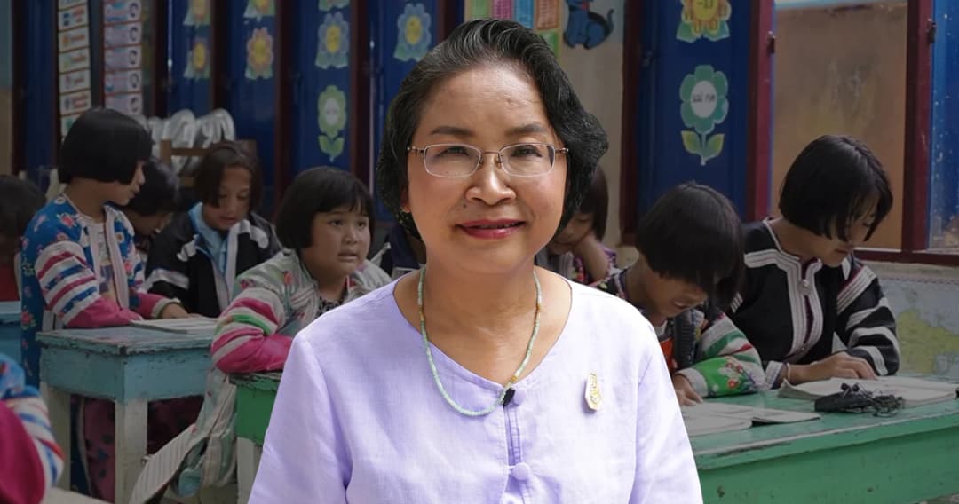 ครูจะสอนเด็กบนดอย  จนกว่าจะไม่มีแรง