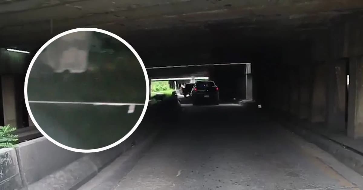 เตือนภัย ! นักดนตรีหนุ่มขี่ จยย.กลับบ้านกลางดึก เจอคนร้ายดึงลวดขวางทาง