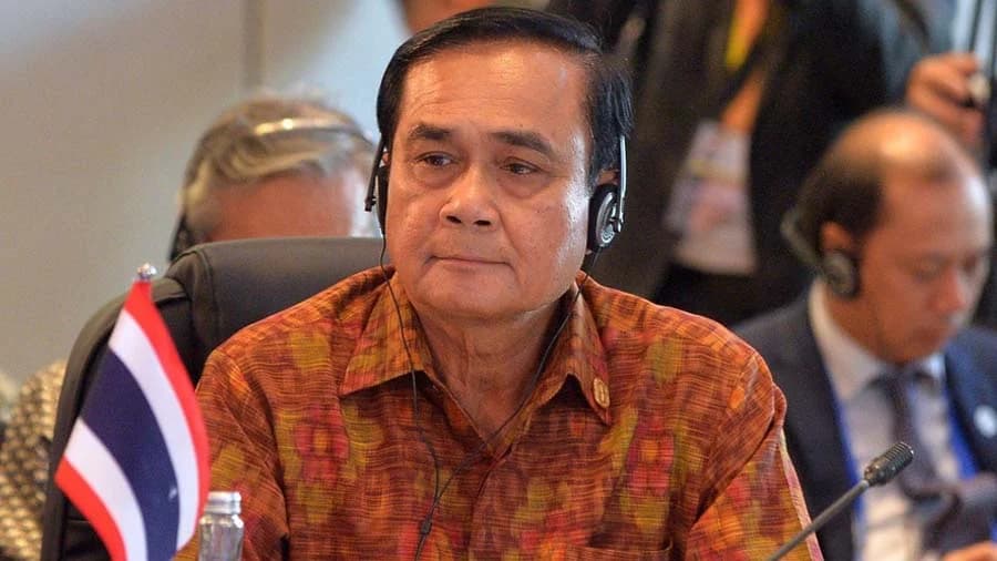 นายกฯ ตู่ รุกสื่อออนไลน์ เปิด 4 ช่องทางโซเชียลเป็น “แอดมิน” เอง