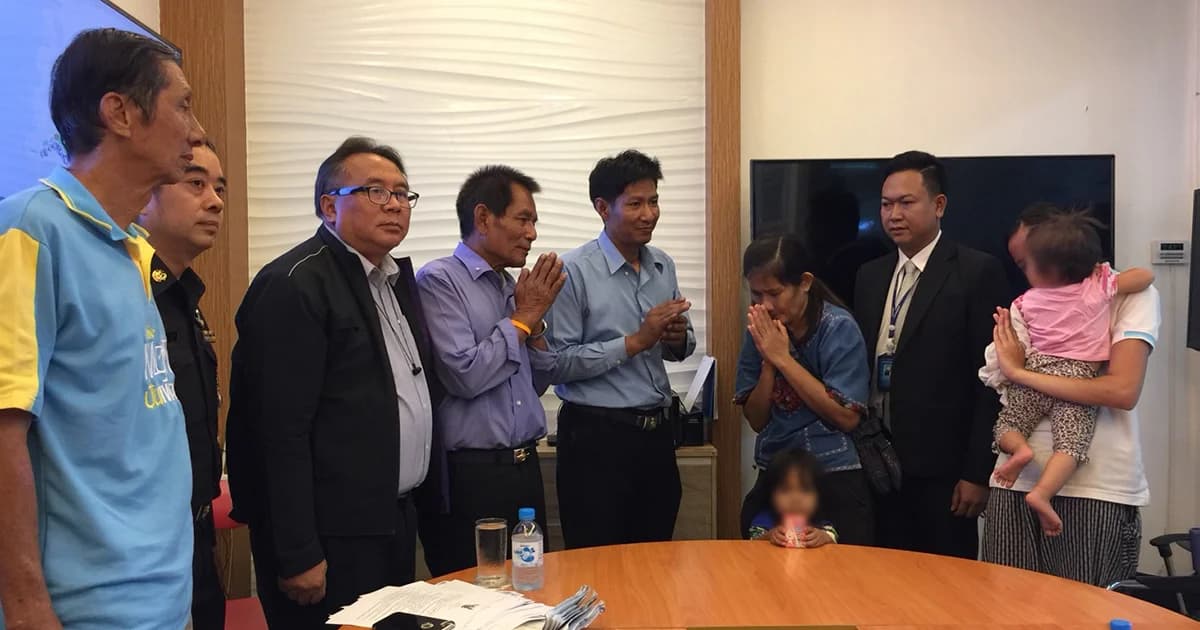 คนขับทัวร์รับผิด ขอโทษ ‘ยาย-หลาน’ เหตุปล่อยทิ้งกลางดึก ยันไม่ได้ตั้งใจ