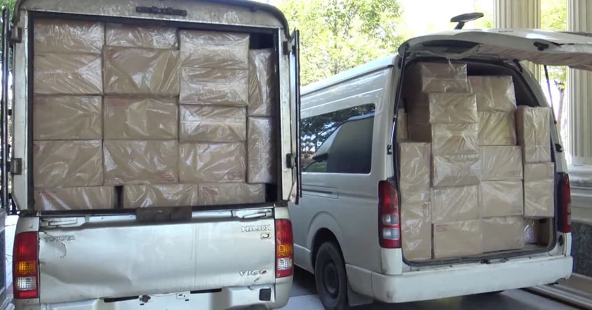 จับบุหรี่เถื่อนบิ๊กล็อต ซุกรถ 2 ล้านมวน มูลค่ากว่า 10 ล้าน