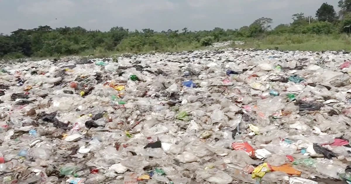 ผู้ว่าฯ นครราชสีมา เร่งแก้ปัญหาขยะล้นวังน้ำเขียว สูงถึงวันละ 4 ตัน