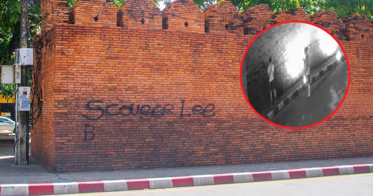 วงจรปิดมัด ! กลุ่มชายต่างชาติมือบอน พ่นสีบนกำแพงประตูท่าแพ ตร.เร่งล่าตัว