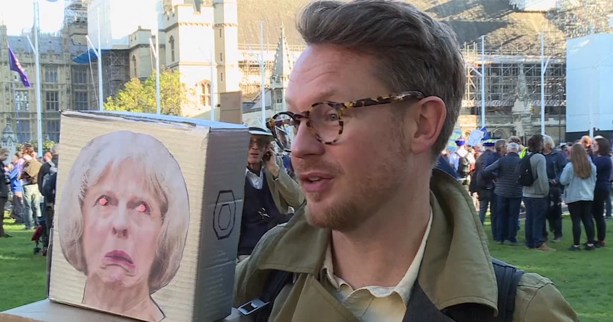 ชาวอังกฤษ 7 แสนคน เดินขบวนขอประชามติ “เบร็กซิต” ใหม่