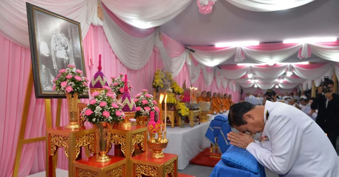 นายกฯ นำถวายบังคมน้อมรำลึกพระมหากรุณาธิคุณ ร.5 “วันปิยมหาราช”