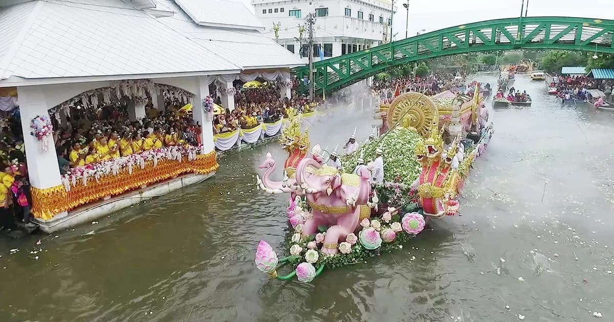 สืบสานประเพณี “รับบัว” บางพลี หนึ่งเดียวในโลก