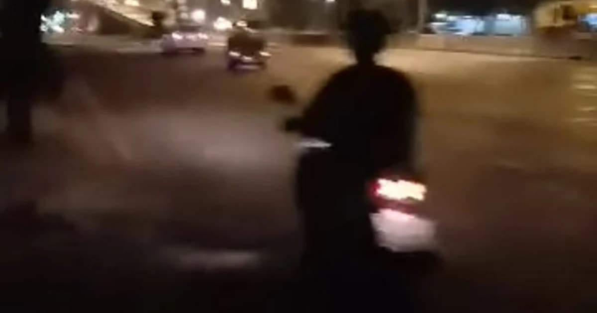 สาวร่ำไห้ ไม่มีเงินเสียค่าปรับ ถูก ตร.ยึดรถ ต้องเดินกลับบ้านกลางดึก