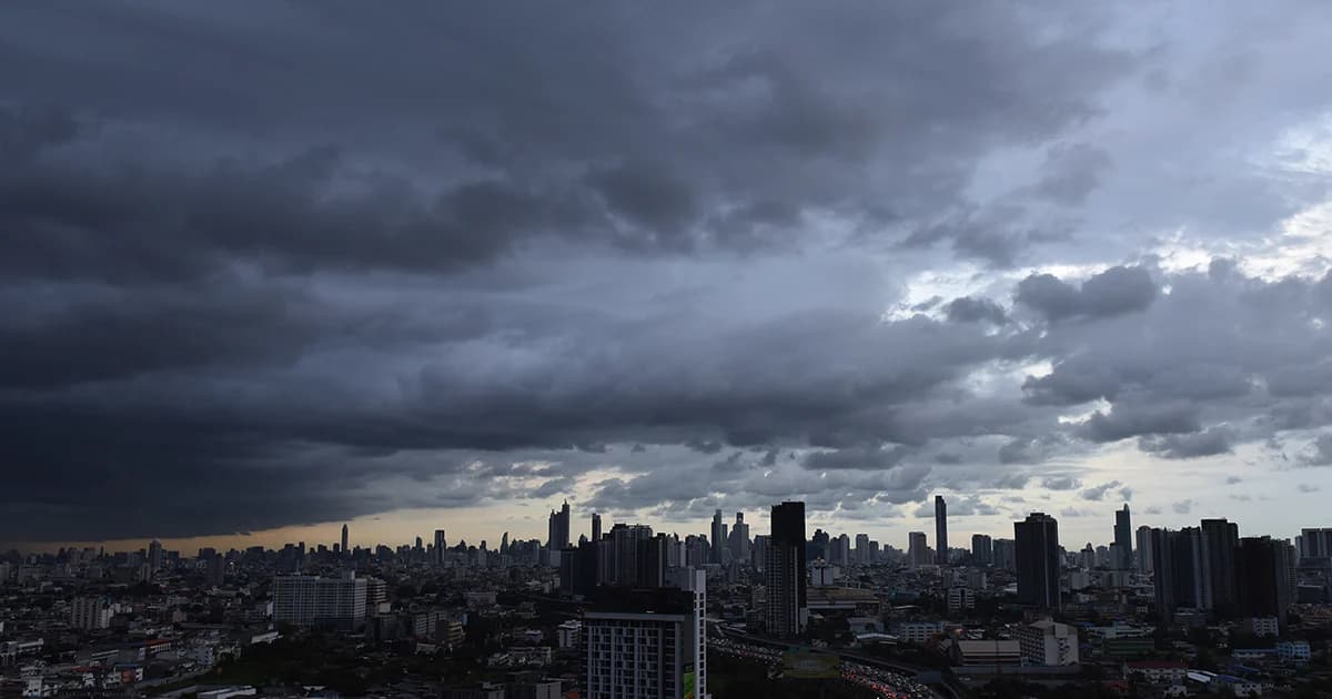 เตือน 16 จังหวัด ภาคกลาง-ภาคใต้ รับมือฝนตกหนัก 24–27 ต.ค. นี้