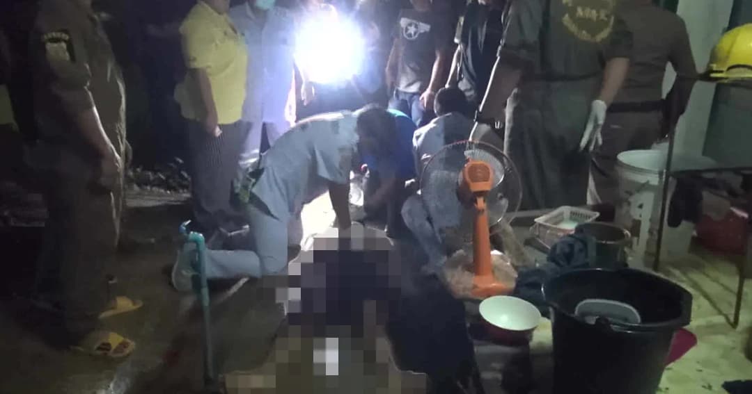 พัดลมเป็นเหตุ พี่น้องเมียนมาคว้ากรรไกรแทงกันตาย