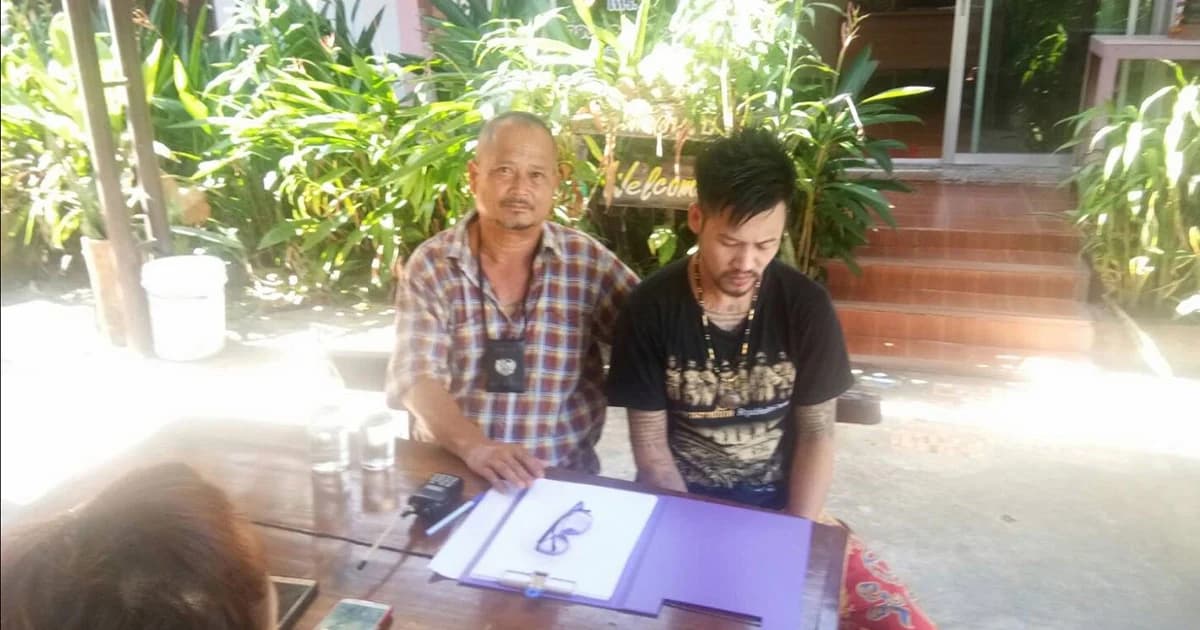 มือยิงการ์ดตะวันแดงเข้ามอบตัว หลังถูกออกหมายจับ