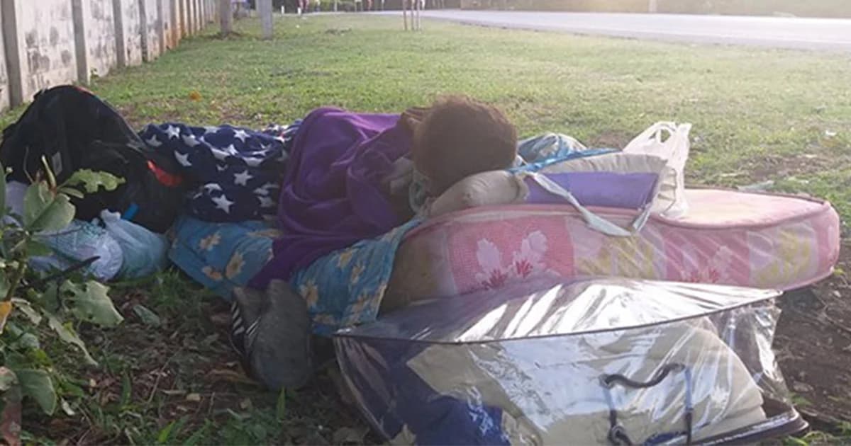 วัดพระบาทน้ำพุ เผยภาพ ผู้ป่วยเอดส์ ถูกทิ้งข้างกำแพงวัด