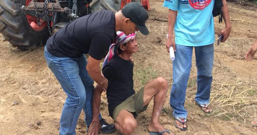 20 ปีที่รอคอย ! ลูกชายสอบเป็น ตร.เพื่อตามจับคนฆ่าพ่อ รวบตัวได้ก่อนคดีหมดอายุ 1 เดือน