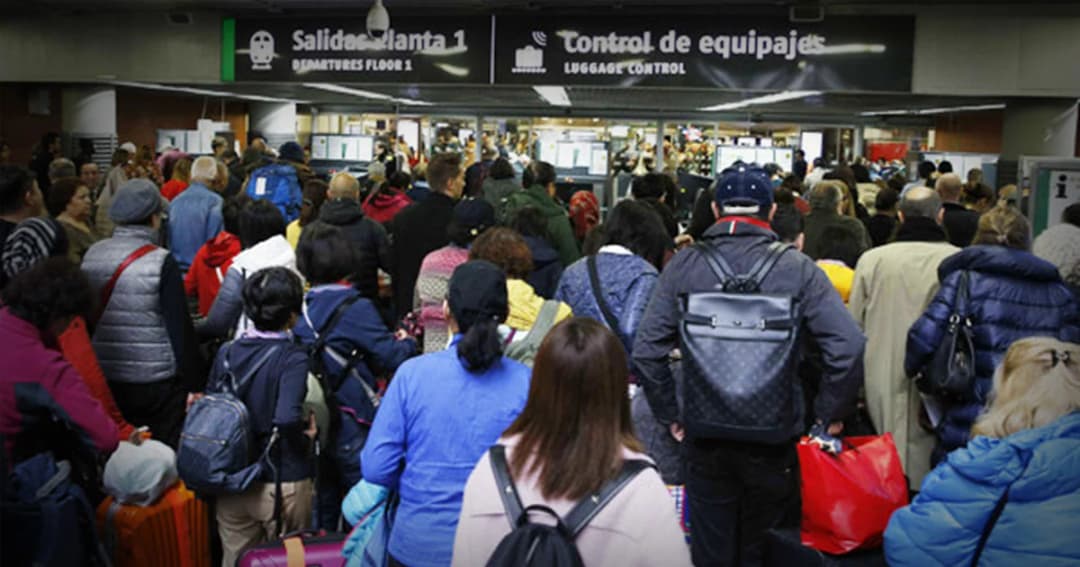 พบกระเป๋าต้องสงสัยในสถานีรถไฟบาร์เซโลนา ตำรวจเร่งอพยพประชาชนออกจากพื้นที่