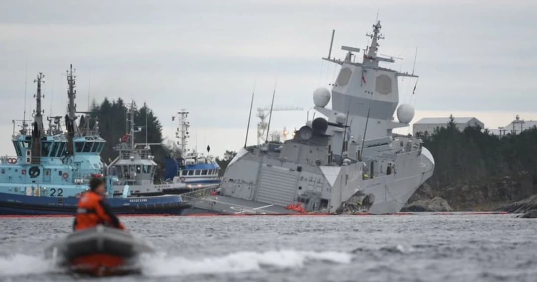 เรือบรรทุกน้ำมันชนเรือรบนอร์เวย์ บาดเจ็บ 8 ราย