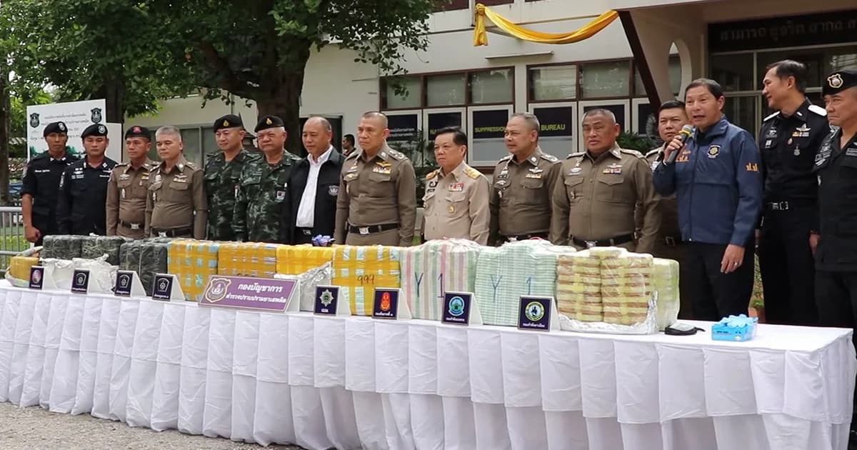 รวบแก๊งม้งเชียงราย ขนยาบ้า 2.1 ล้านเม็ด ซุกกระบะส่งลูกค้าที่ อยุธยาฯ