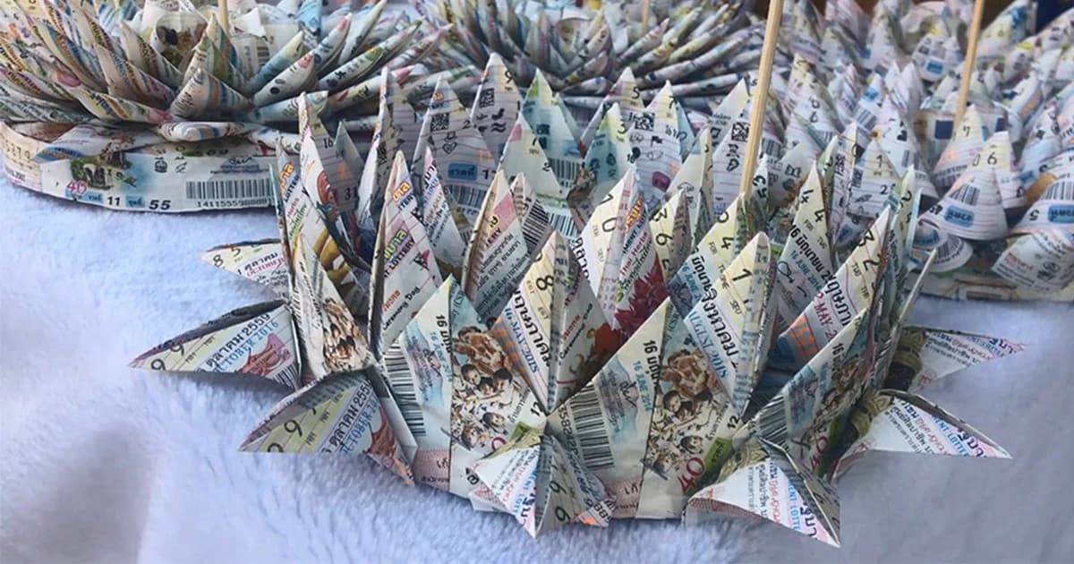 ร้านอาหารตามสั่ง ประดิษฐ์ “กระทงลอตเตอรี่” ขาย สร้างรายได้เสริม