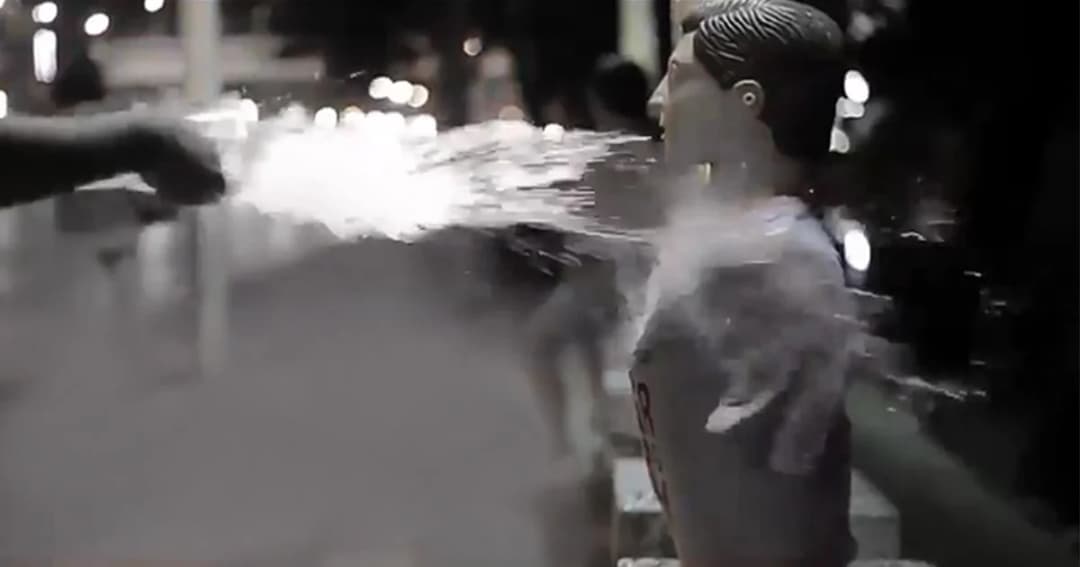 เรื่องไม่คาดคิด เกิดขึ้นได้เสมอ ! 6 ขั้นตอนการช่วยเหลือ ผู้ถูกน้ำกรดสาด