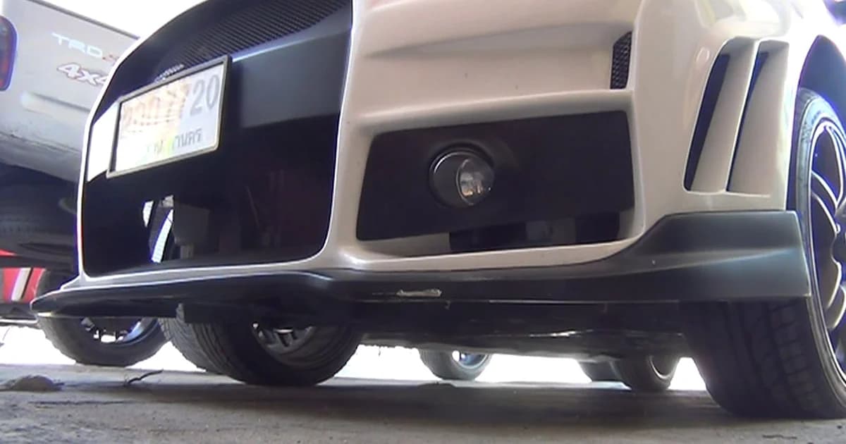 พบตัวการ ! ทำ 3 พ่อแม่ลูกสลบคาเก๋ง ที่แท้ “ชุดแต่งสเกิร์ต” ทำไอเสียย้อนเข้ารถ