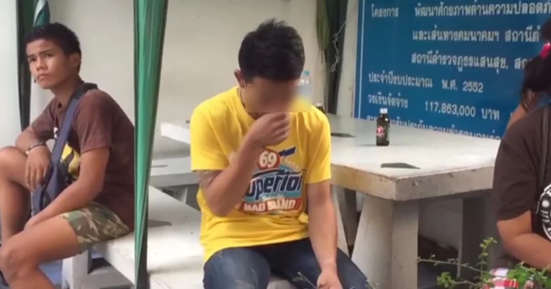 ที่มาคลิปเตะพนักงานสะดวกซื้ออ้างโมโหจีบแฟน ตำรวจจับดำเนินคดี