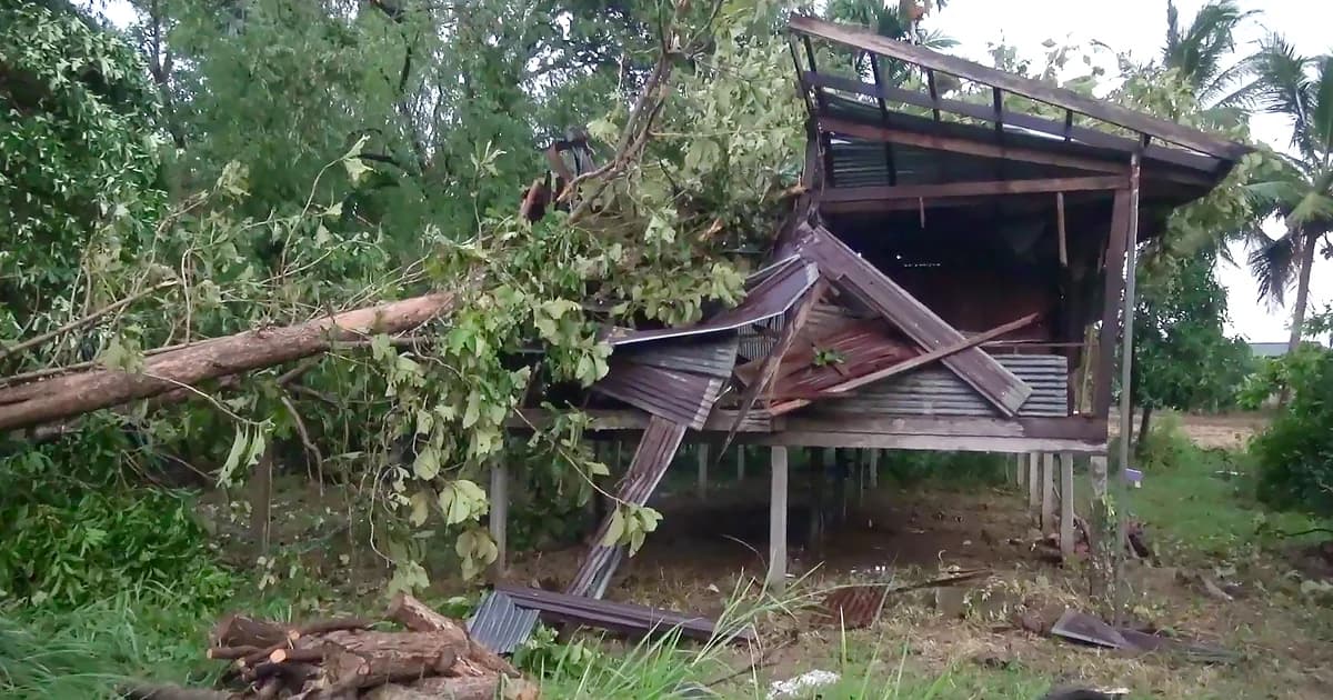 ปภ.เผยวาตภัยถล่ม 4 จังหวัด เร่งให้การช่วยเหลือผู้ประสบภัย