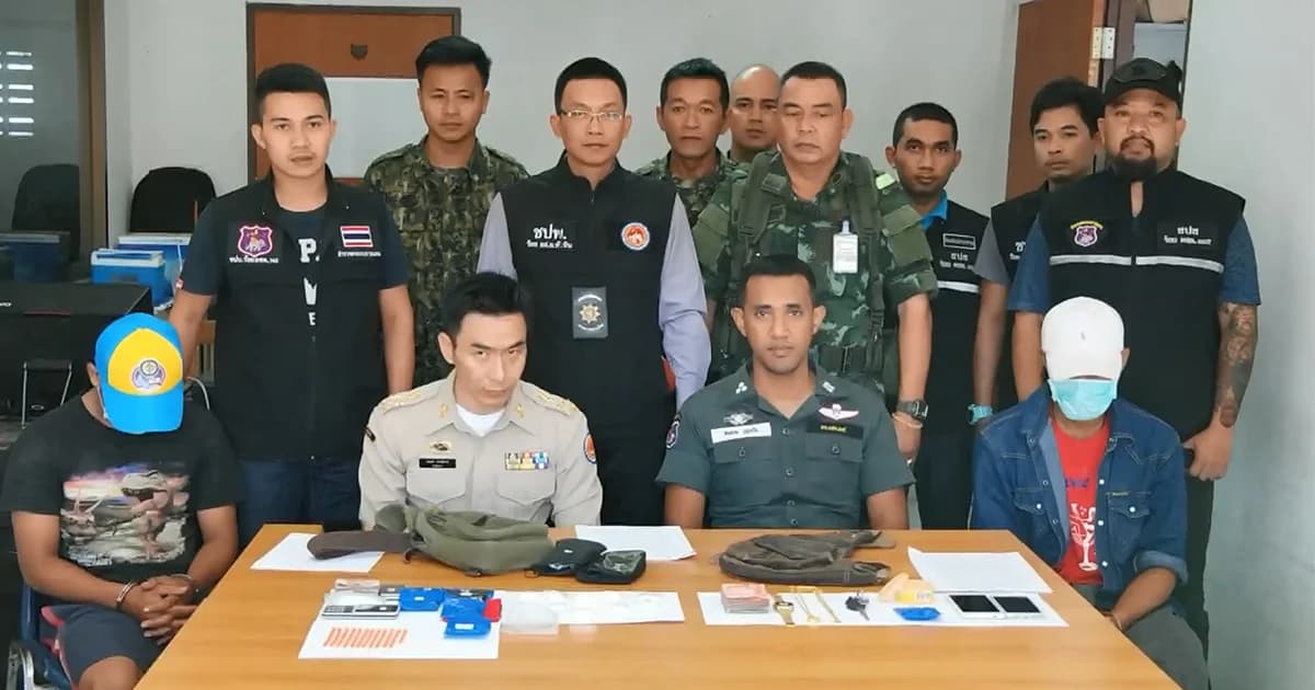 รวบ 2 หนุ่ม ซิ่งบี๊กไบค์ส่งยาบ้า และยาไอซ์ ได้คาด่านตรวจ