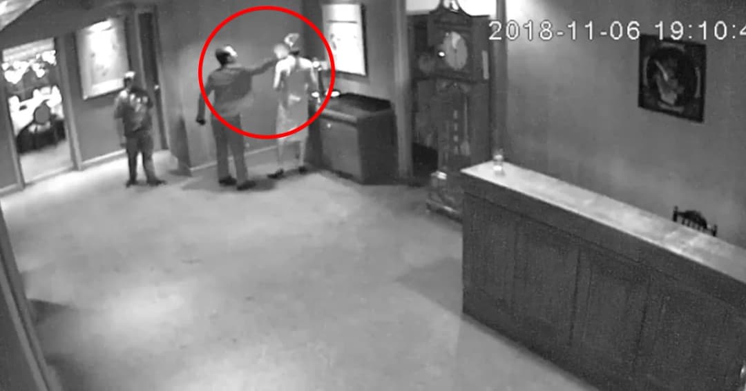 ผอ. ดังตบหน้าพนักงานโรงแรม ฉุนไม่ให้สูบบุหรี่