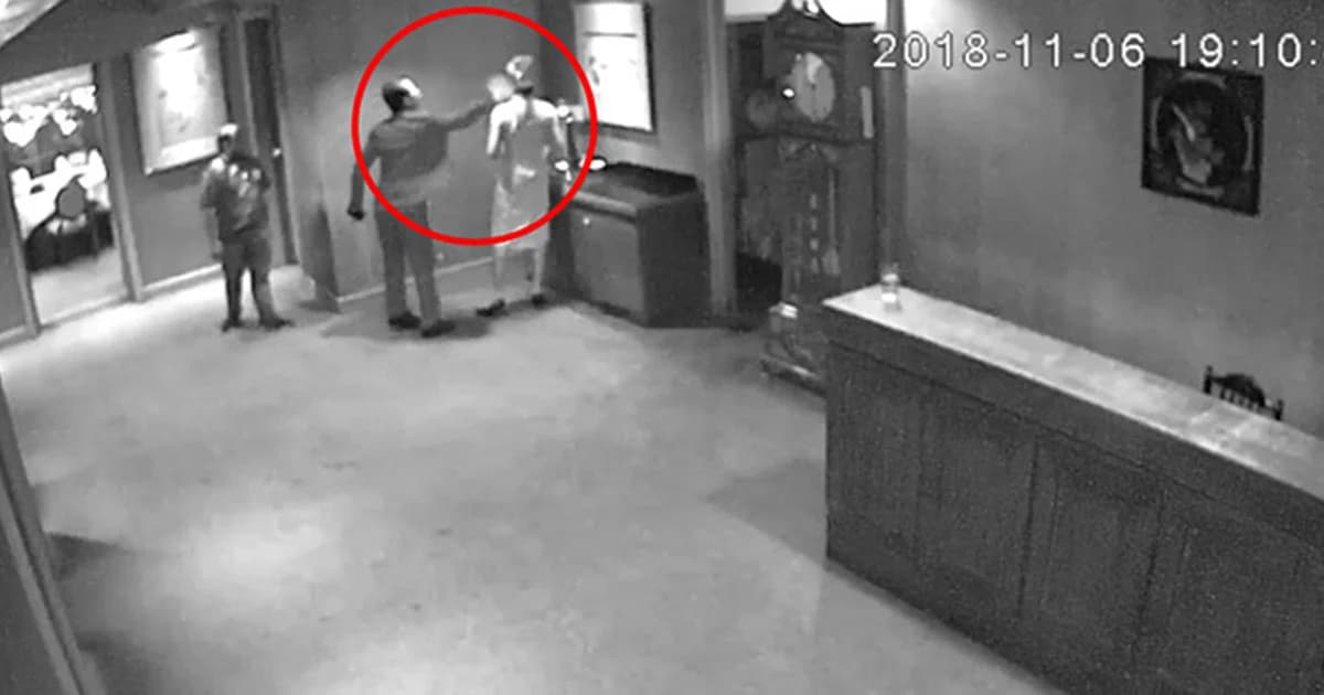 “อัจฉริยะ” จ่อส่งทนายฟ้องศาลเอาผิด “ผอ.ดังมือตบเด็กเสิร์ฟ” ฉุนห้ามสูบบุหรี่ในโรงแรม