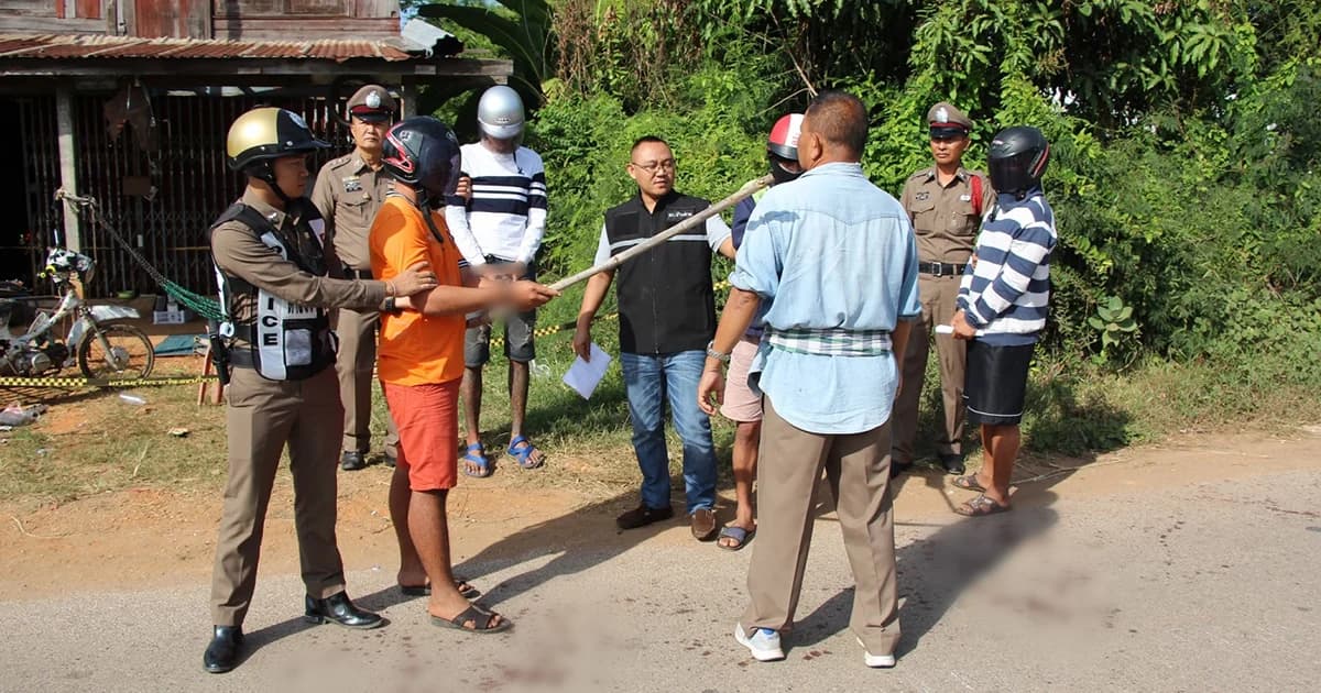 รวบยกแก๊ง! 4 โจ๋โหด ใช้จอบสับร่างหนุ่มคู่อริเละนับ 10 แผล จนเสียชีวิต เจ็บอีก 1