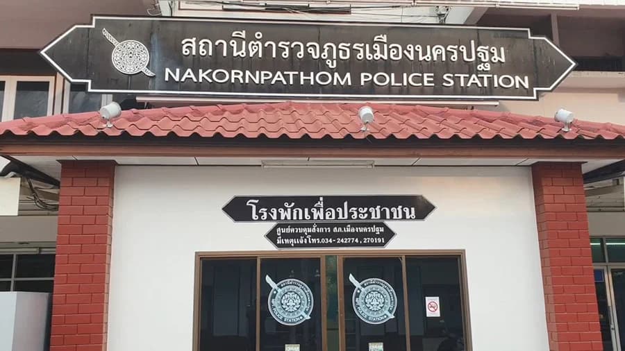 รวบเเล้ว ! หนุ่มขับรถ จยย. ลวงนักศึกษาหญิง ม.ดัง ข่มขืนในม่านรูด