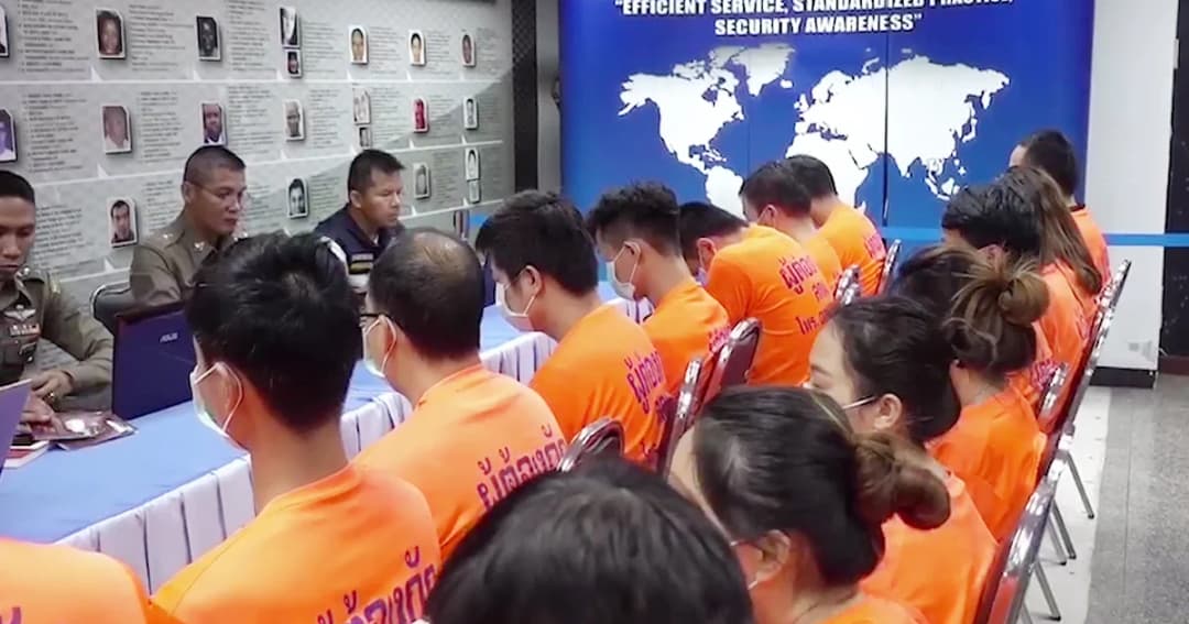 รวบ 16 ชาวจีน เช่าบ้านย่านปากเกร็ด คุย WeChat ลวงคนชาติเดียวกันปั่นหุ้น