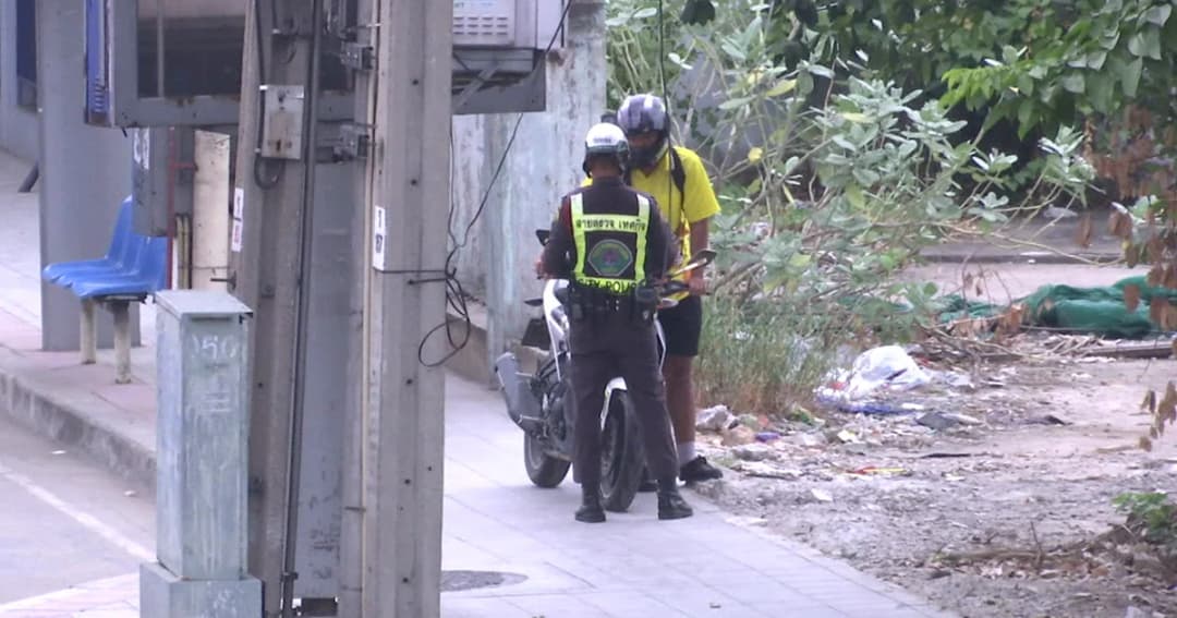 เทศกิจ 50 เขตเพิ่มความเข้มงวด ห้ามจอด-ขี่ จยย.บนทางเท้า