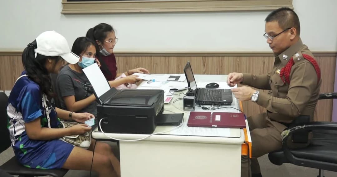 เหยื่อร้อง! ถูกสาววัย 19 เปิดเฟซบุ๊ก หลอกลงทุนออมทรัพย์ปล่อยกู้ สูญเงิน 9 ล้าน