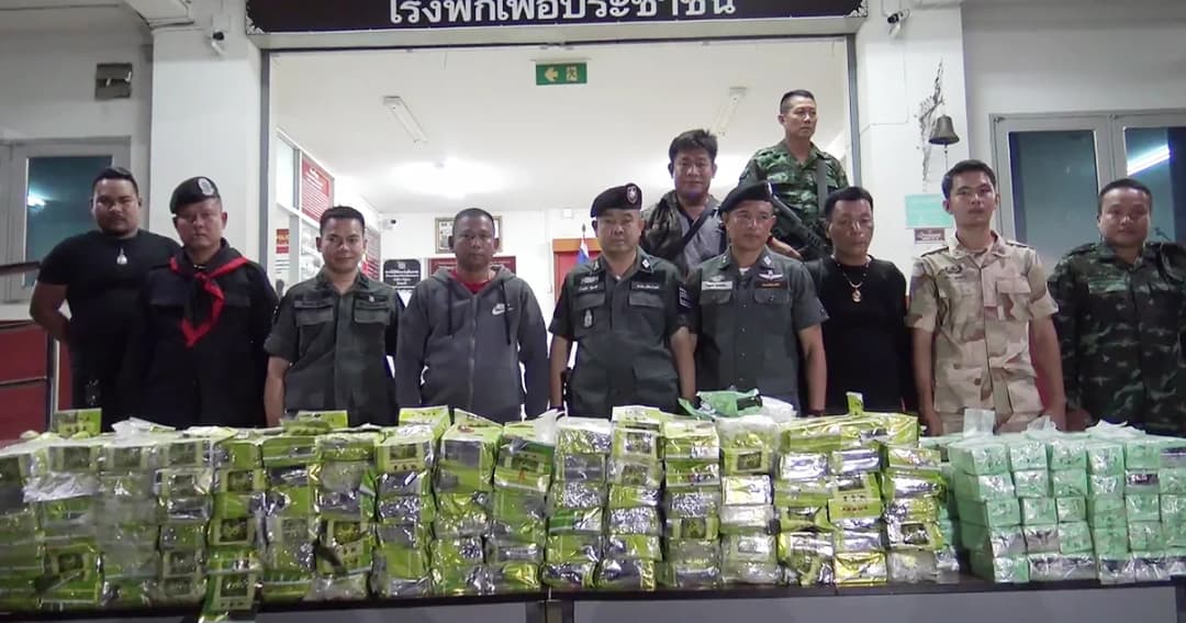 จับบิ๊กล็อต! ยึดยาไอซ์ 305 กก. เคตามีน 99 กก. ซุกโรงแรมร้างแม่อาย