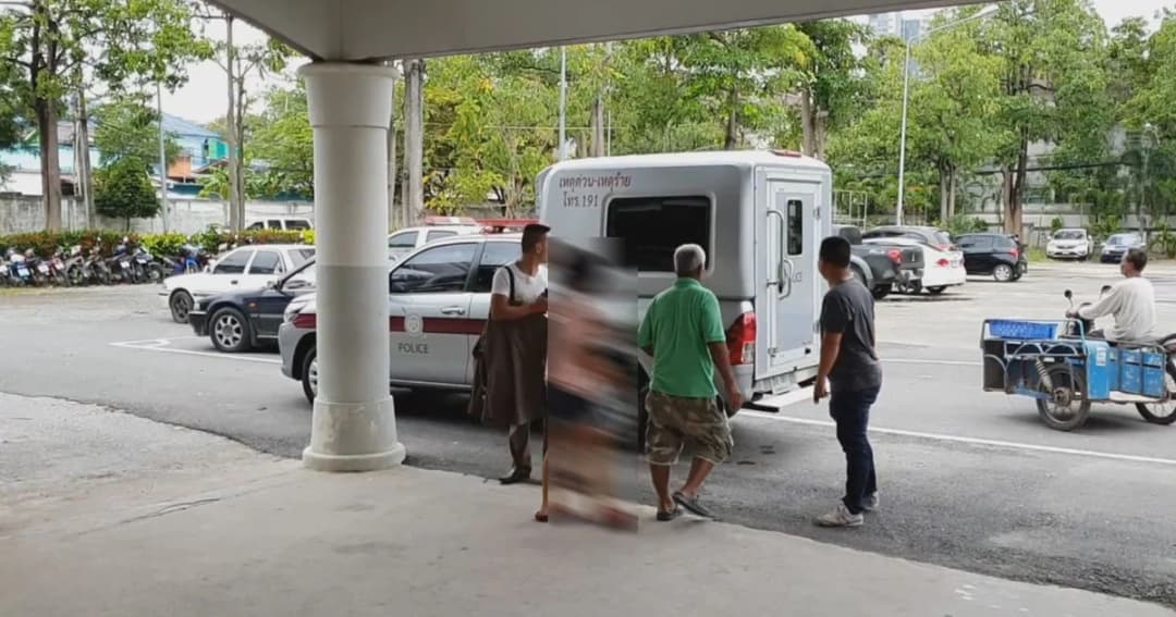 ลูกจ้างร้านอาหารทะเลวัย 12 ปี แทงเจ้าของร้านดับ อ้างป้องกันตัวเพราะถูกข่มขืน