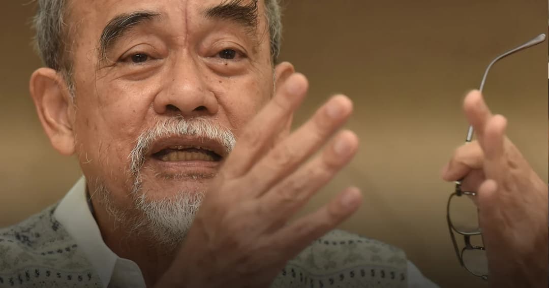 “ธีรยุทธ” วิพากษ์ คสช.จ้องสืบทอดอำนาจเพราะเชื่อเอื้อกลุ่มทุน เศรษฐกิจก้าวหน้า