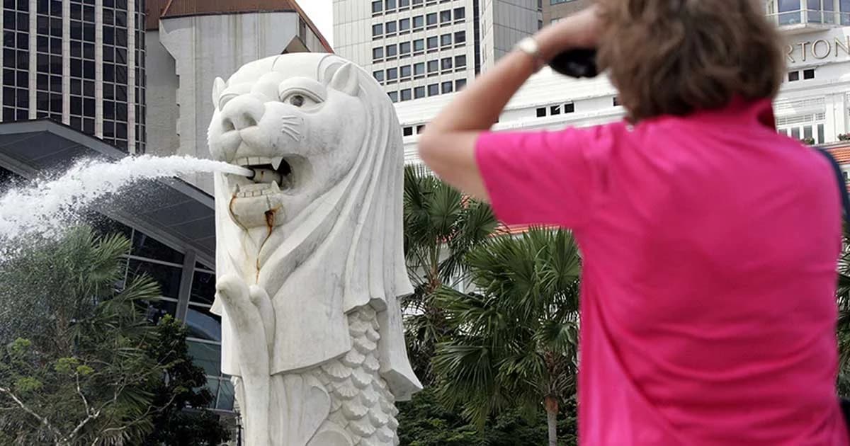 ปราบจริงจัง ! สิงคโปร์ จับกุม 2 คนงานจีน เรียกรับสินบน 24 บาท จ่อคุก 5 ปี