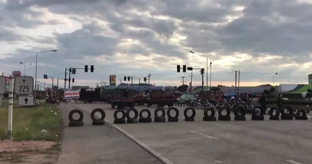 ยุติชุมนุมต้านโรงไฟฟ้า-ปิดถนนนครสวรรค์ หลัง “พล.ต.อ.ศรีวราห์” รับปากแก้ปัญหา