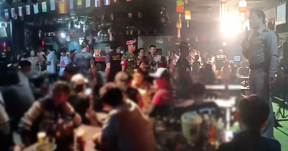 ปกครองบุกค้นผับ “ขอนไม้” ย่านจรัญฯ สั่งปิด 5 ปี แจ้ง 7 ข้อหา เปิดเกินเวลาพบยาบ้า-ยาเค