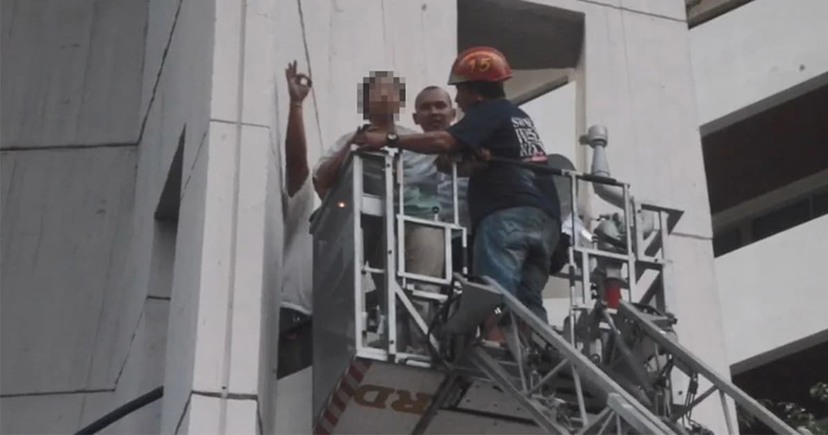 จนท.เข้าช่วยเหลือ หญิงวัย 50 ผูกคอ พยายามกระโดดจากที่สูง ตะโกน “อยากให้เลือกตั้งเป็นธรรม”