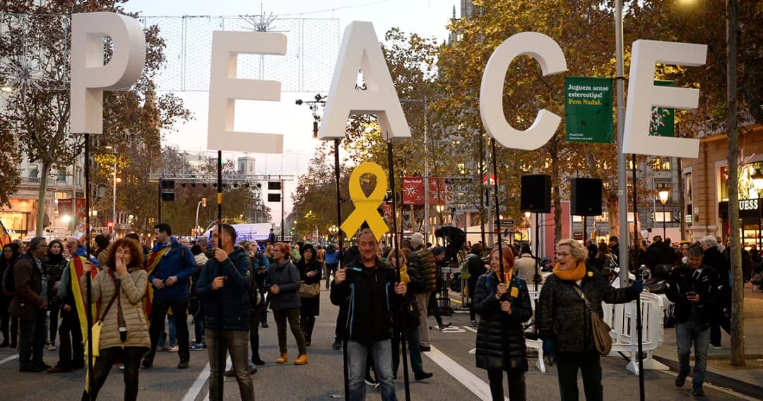 เตือนคนไทยเลี่ยงพื้นที่ชุมนุม “บาร์เซโลนา” ม็อบประท้วงแยกตัวเป็นอิสระจากสเปน