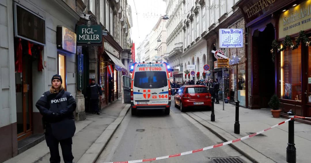 ตร. ออสเตรียเร่งล่ามือปืน หลังก่อเหตุกราดยิงกลางกรุงเวียนา