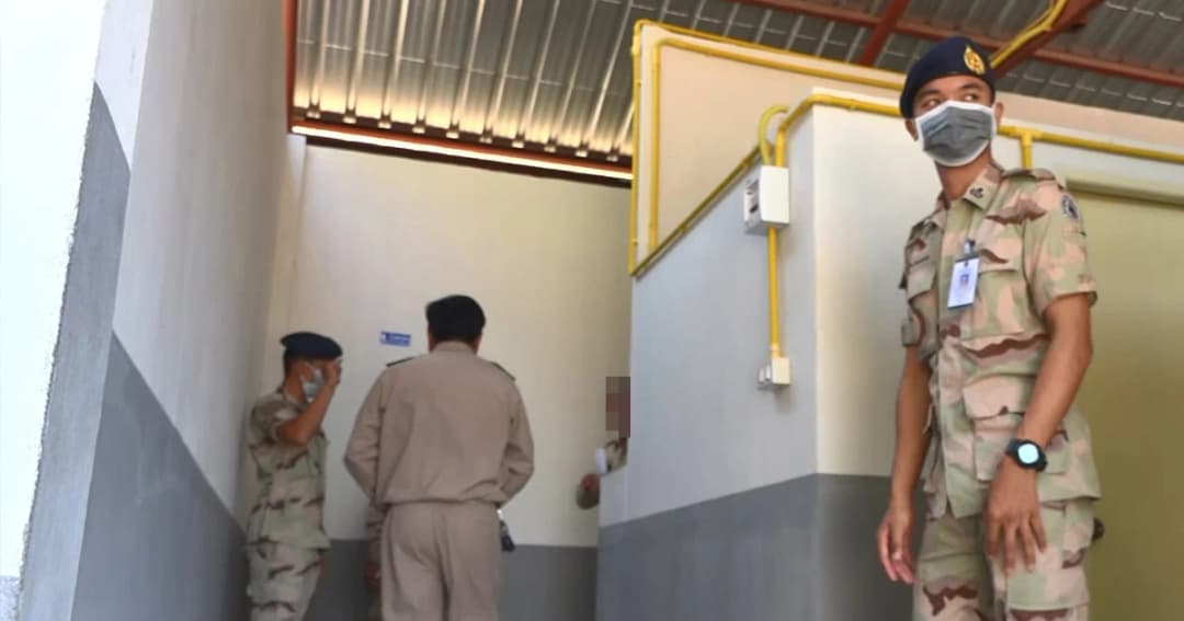 ปิดประตูห้องประชุมอำเภอ ตรวจสารเสพติดข้าราชการท้องถิ่น พบฉี่ม่วง 4 ราย