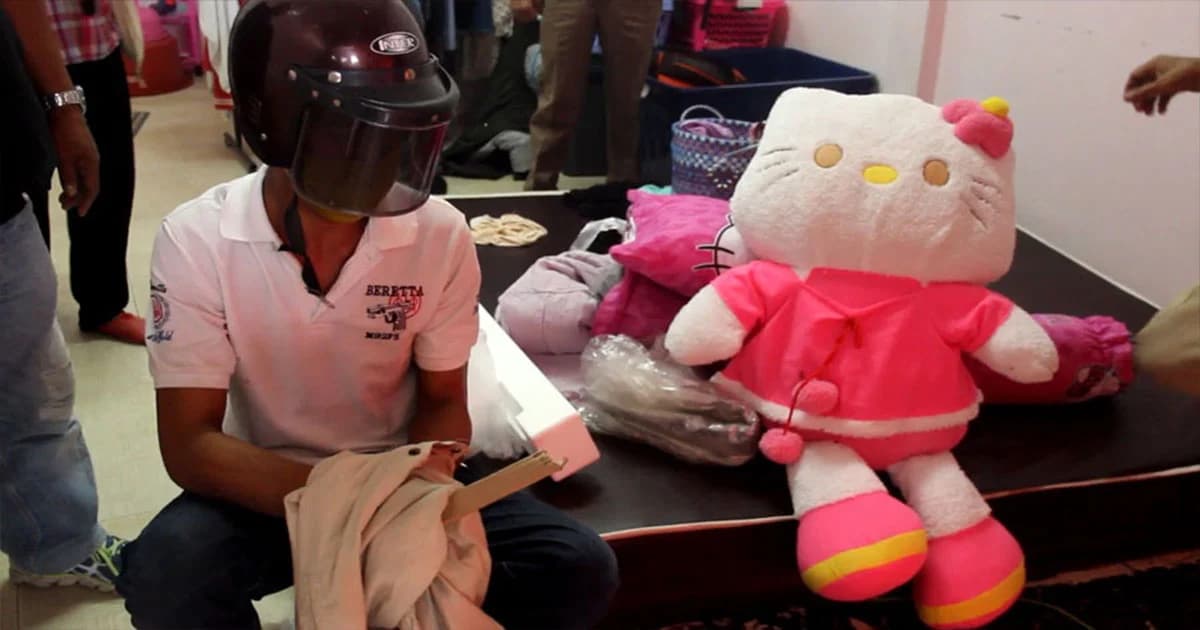 คุมหนุ่มวัย 25 ทำแผน ! ฆ่าปาดคอข้าราชการสาวป้ายแดง อ้างหึงหวงกลัวมีคนใหม่