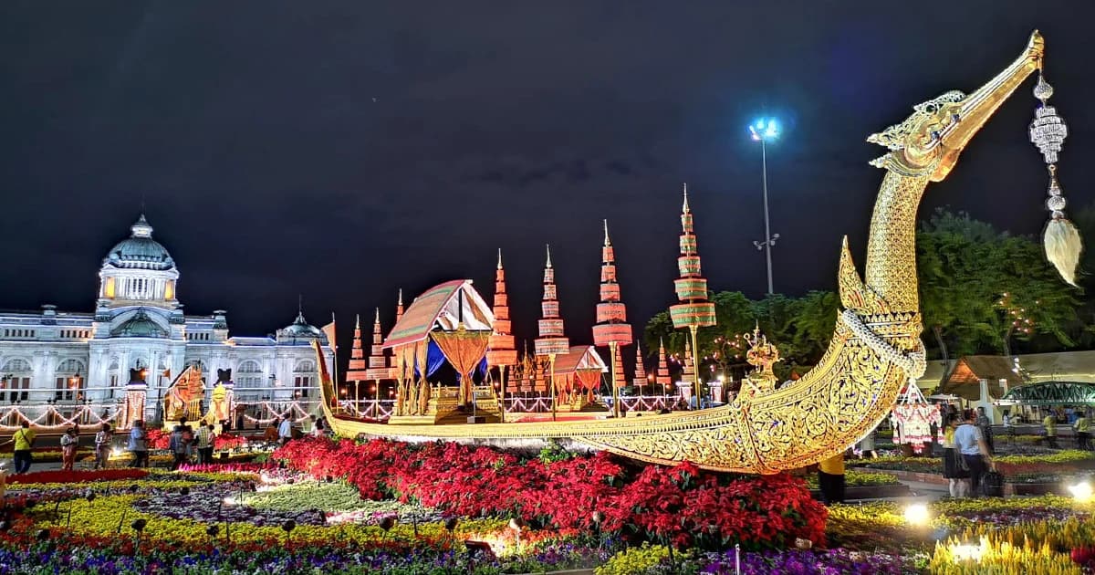 ‘อุ่นไอรักฯ’ ขยายเวลาปิดงานถึงเที่ยงคืนครึ่ง