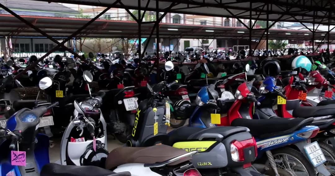 เฮง เฮง เฮง ! ธุรกิจรับฝากรถที่เชียงใหม่ ลูกค้าเพิ่มกว่าเท่าตัว คนฝากรถก่อนเดินทาง