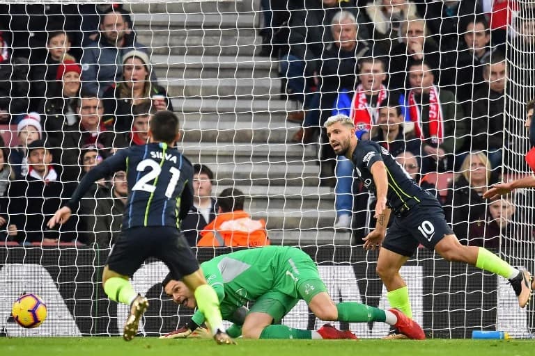 กลับมาคืนฟอร์มก่อนบิ๊กแมทช์! “เรือใบ” ถล่ม “นักบุญ” 3-1 กลับมาตาม “หงส์” 7 คะแนน