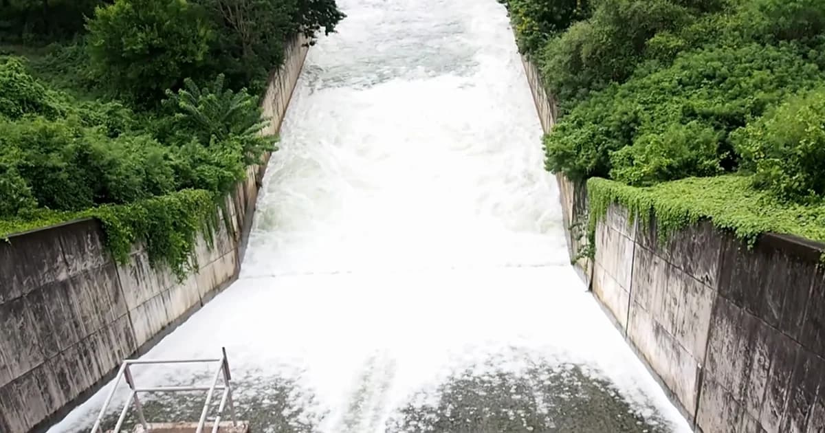 หวั่นพิษปาบึก! เขื่อนปราณบุรีเร่งระบายน้ำ เตือน 3 อำเภอ อพยพในที่ลุ่มต่ำ