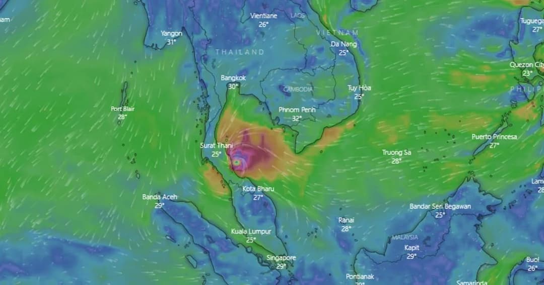 อุตุฯ ฉ.17 แจ้ง “พายุปาบึก” เข้าห่างฝั่งนครศรีฯ 125 กม.