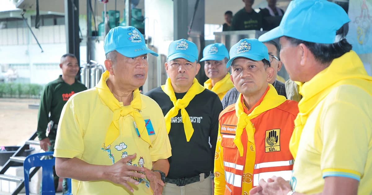 แม่ทัพภาคที่ 4 สั่งทหารเร่งอำนวยความสะดวกให้ผู้ประสบภัยพร้อมเพิ่มครัวสนามและห้องน้ำ